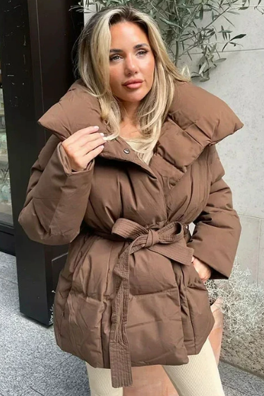 THE SERENE PUFFER COAT - DARK BROWN